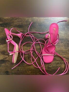 Mixx Shuz sateen hot pink lace up heel sandals fairy Bratz party hoco Barbie